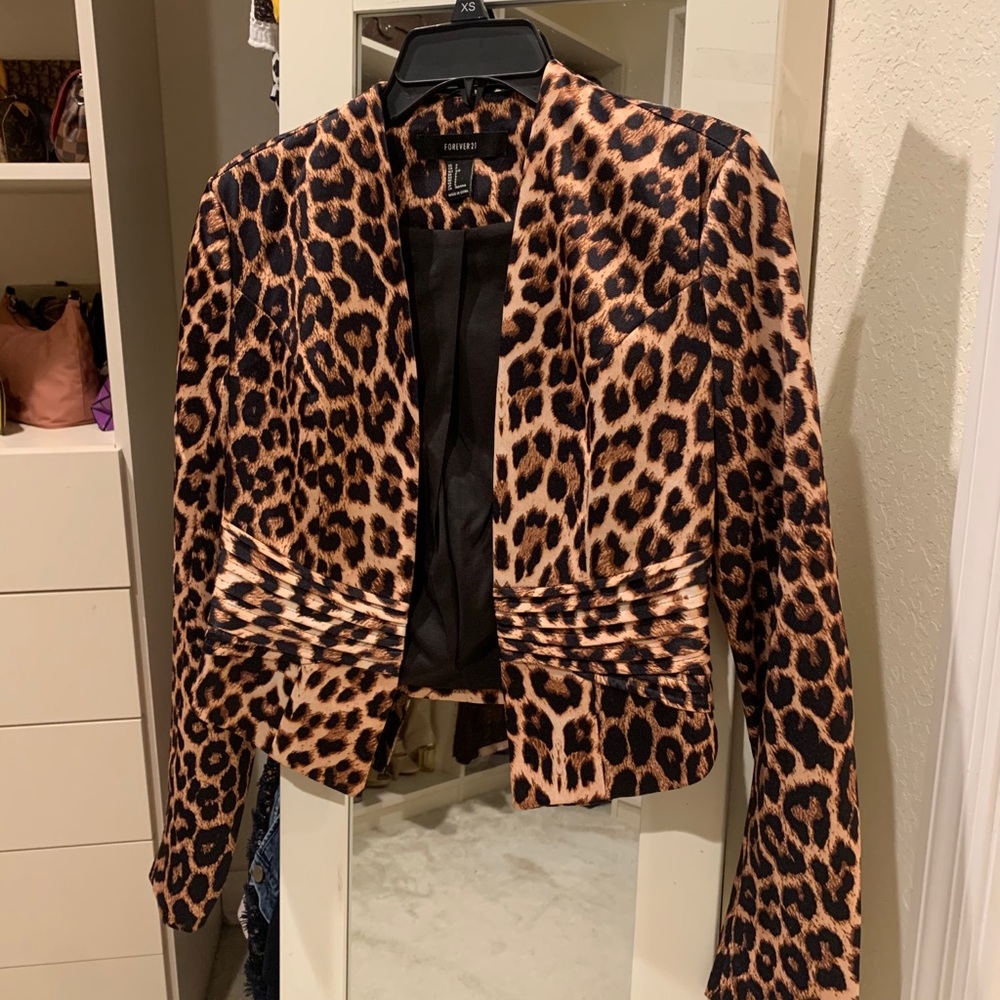 H&M Leopard long sleeve jacket
